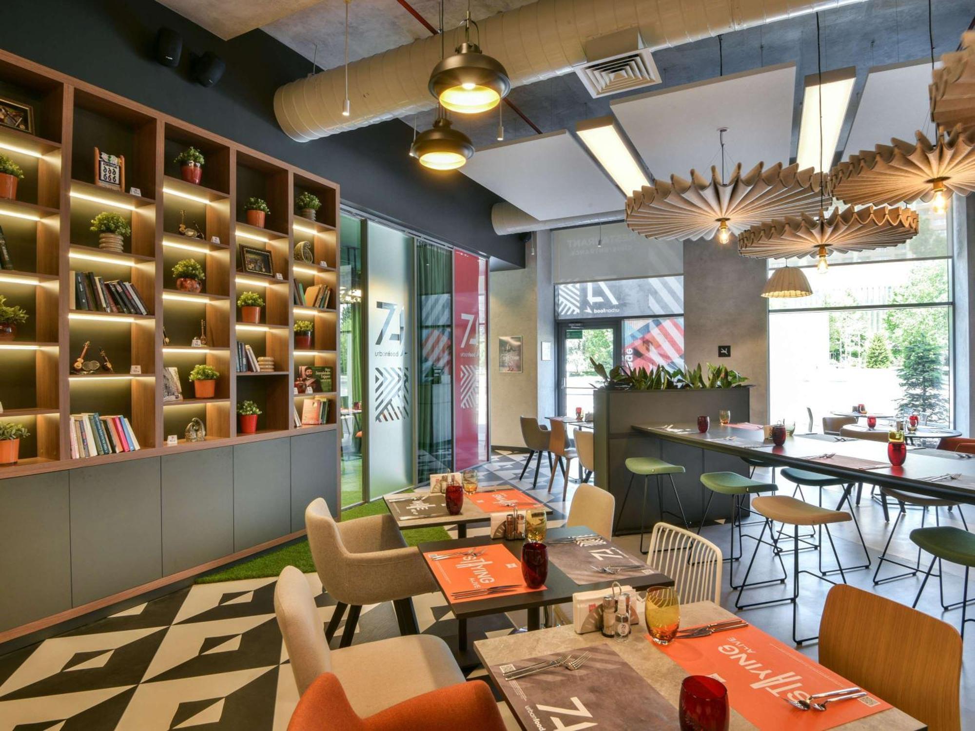 ibis Baku City Extérieur photo