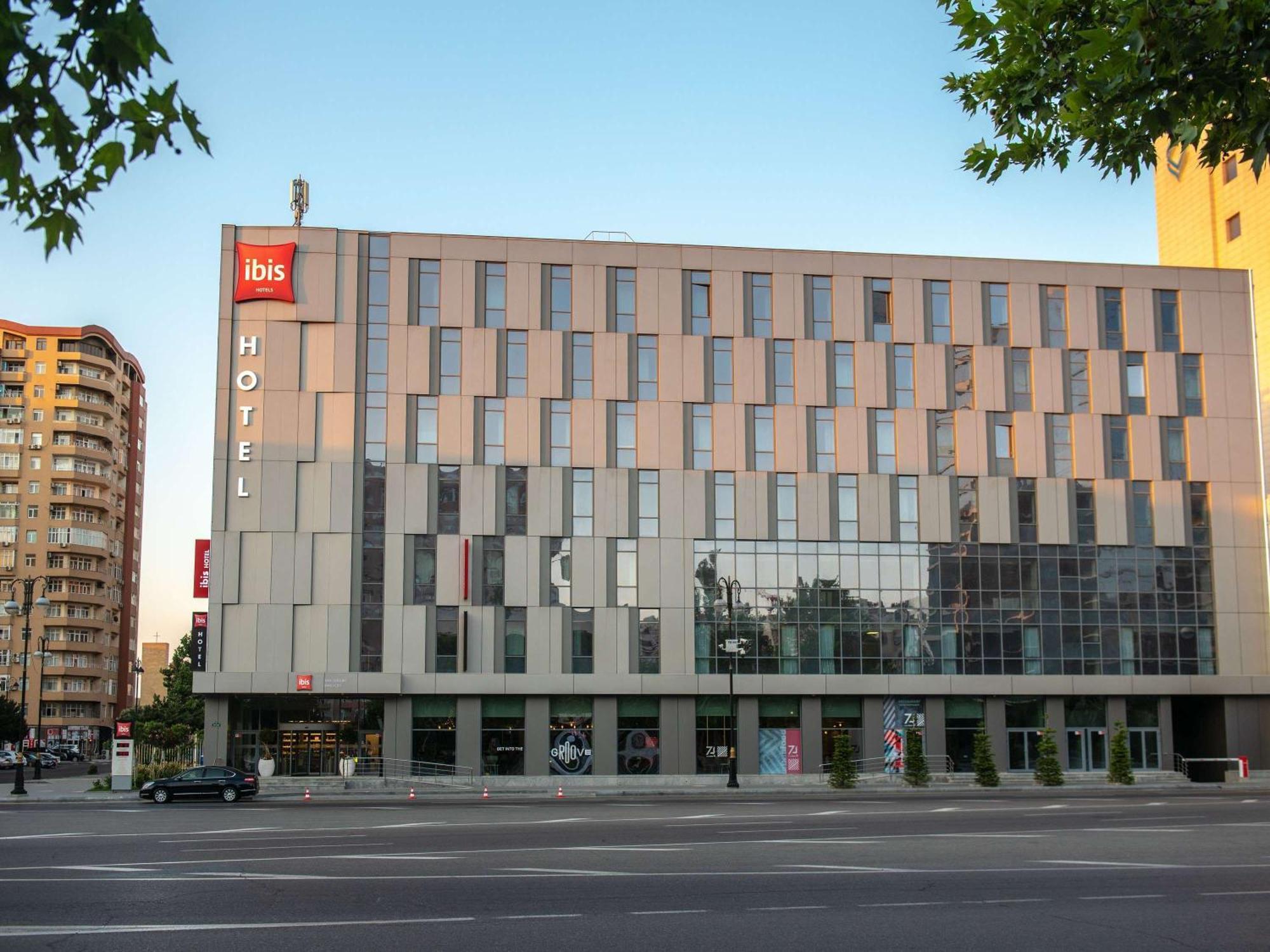 ibis Baku City Extérieur photo