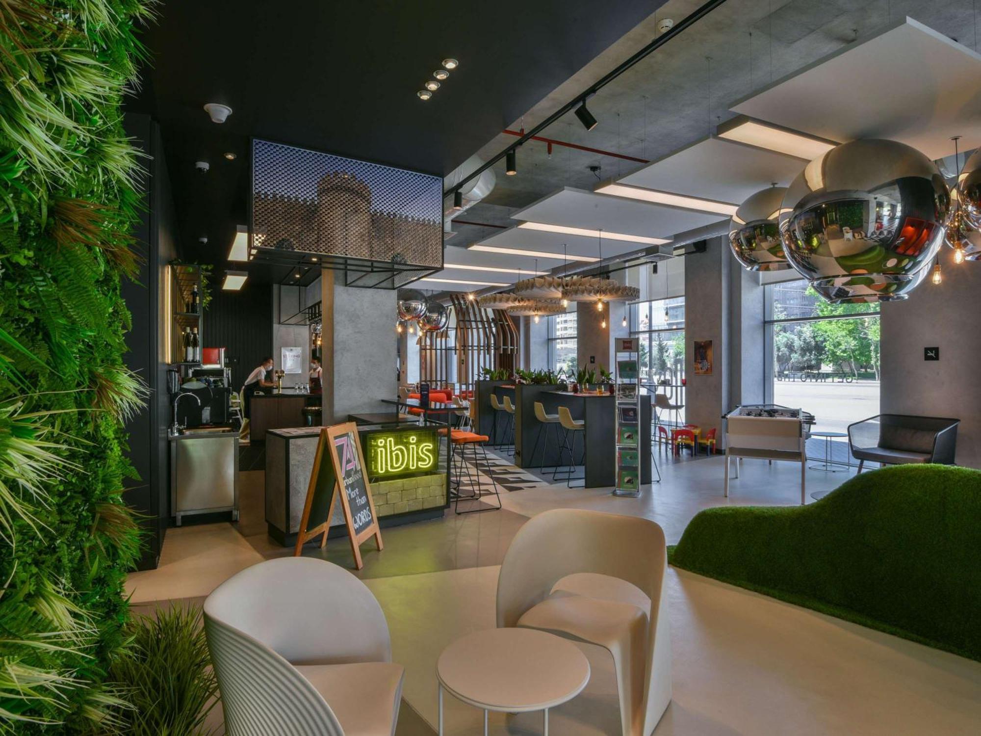 ibis Baku City Extérieur photo