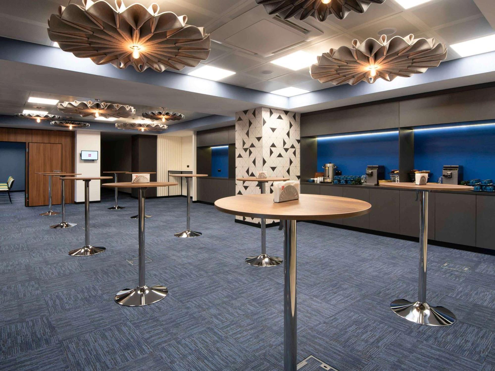 ibis Baku City Extérieur photo