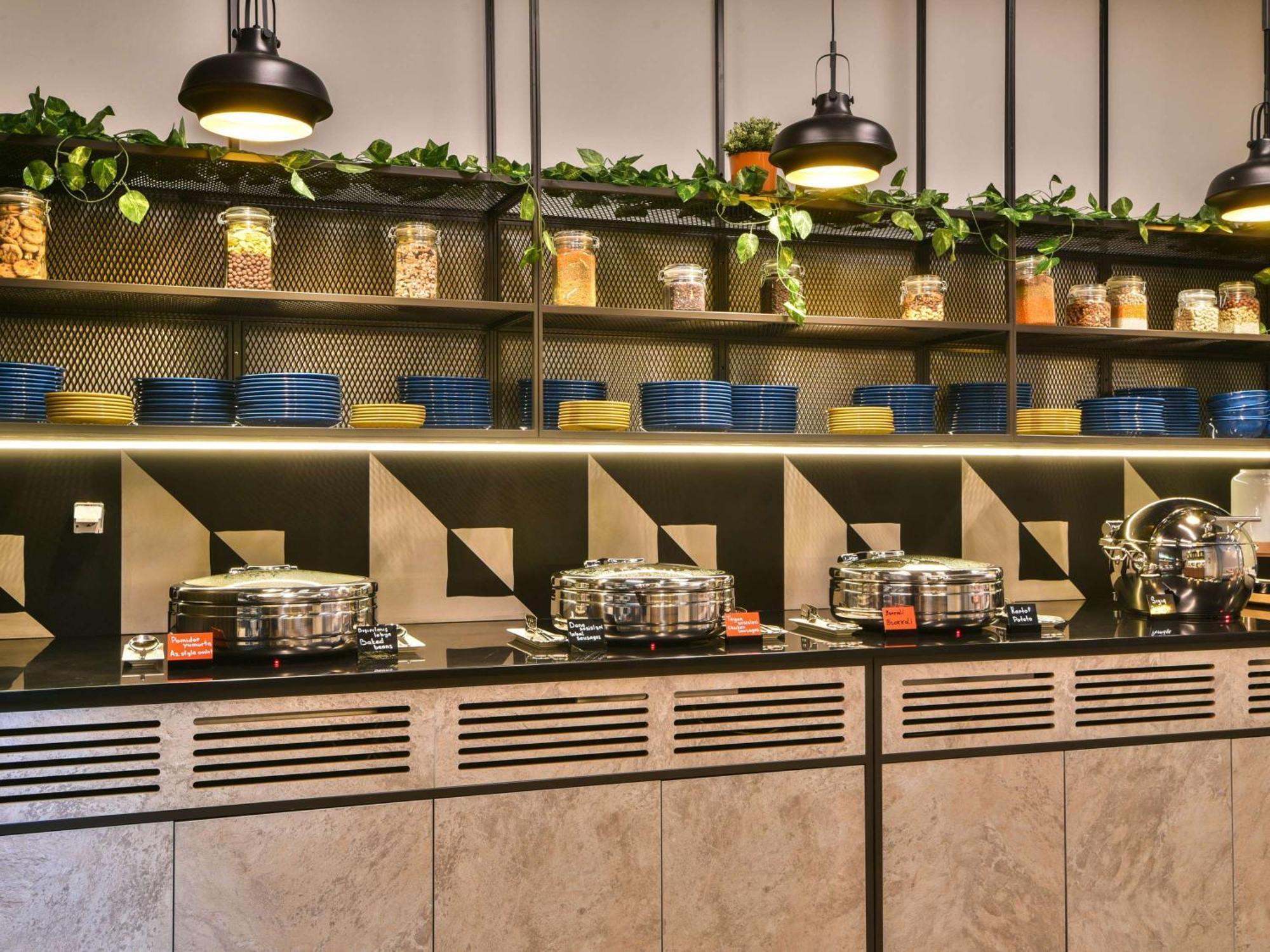 ibis Baku City Extérieur photo