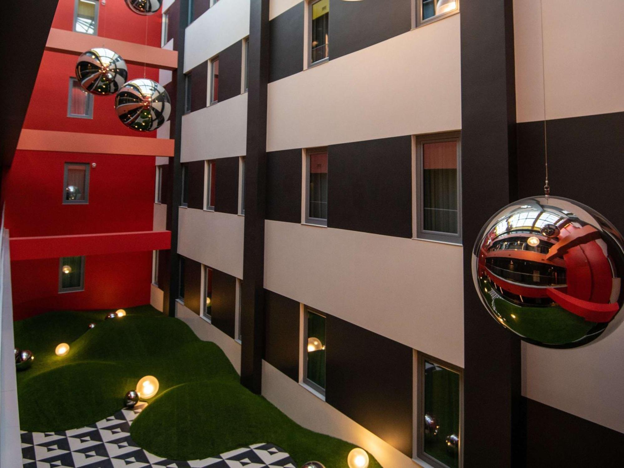 ibis Baku City Extérieur photo